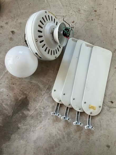 Photo of free Hunter ceiling fan with lamp shade (Wheaton) #1