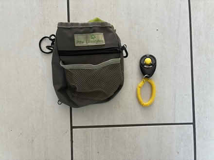 Photo of free Dog training clicker and treat bag (parsippany) #1