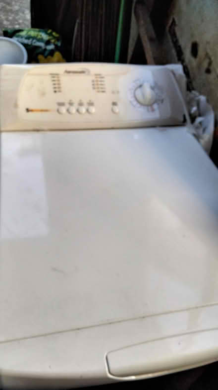Photo of free Washing machine (Holbrook DE56) #3