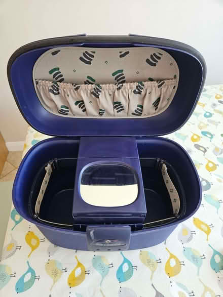 Photo of free Samsonite blue/purple vanity case (St Stephens AL3) #2