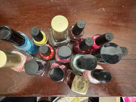 Photo of free Nail polish (GL4) #2