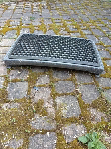 Photo of free Small step CR5 (Hooley CR5) #1