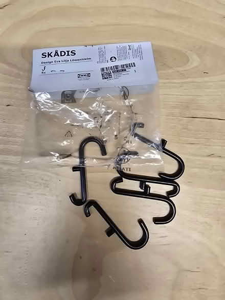 Photo of free IKEA Skagis pegs (EN5) #1