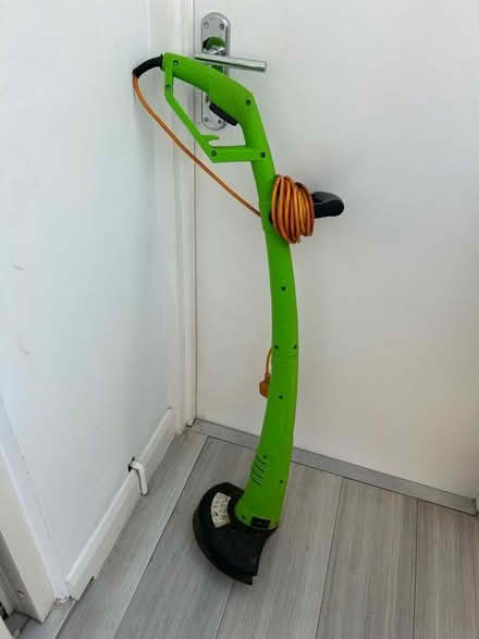 Photo of free Garden strimmer (Rayleigh SS6) #1