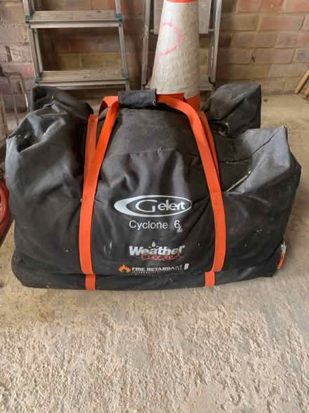 Photo of free 6 man tent (ME9) #1
