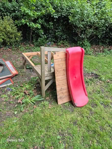 Photo of free Garden Play house (South hampstead) #3