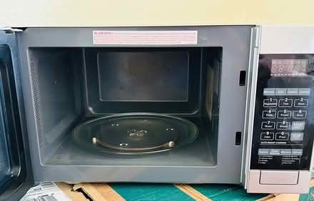 Photo of free Microwave Oven (Merstham) #2