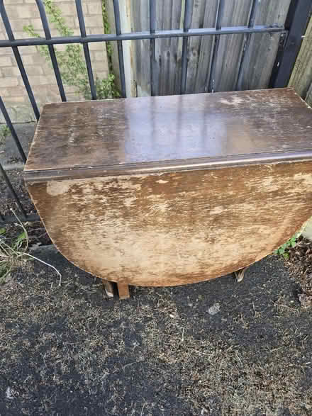 Photo of free Dining table (M217ub) #1