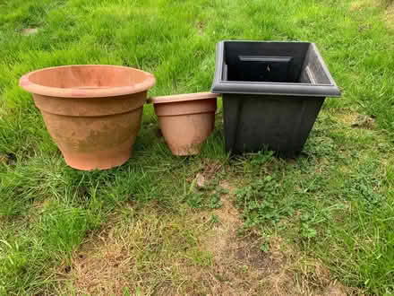 Photo of free Garden pots (Loanhead EH20) #1