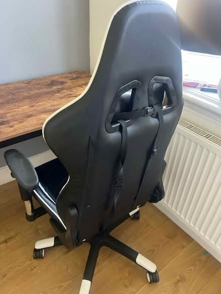 Photo of free Gaming chair (Enfield N21) #2
