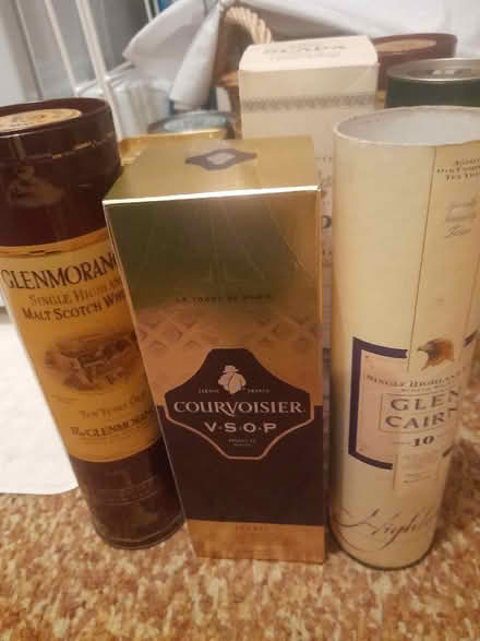 Photo of free Whisky/cognac tubes (AB10) #1