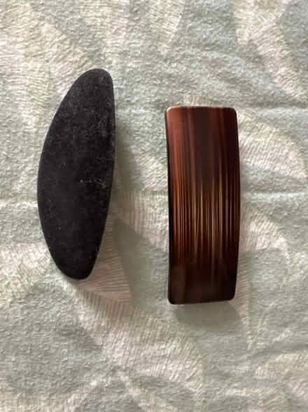 Photo of free 2 large hair clips (Ashford TW15) #1
