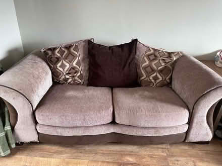 Photo of free Sofa With Pull Out Sofa Bed (Mattersey DN10) #1