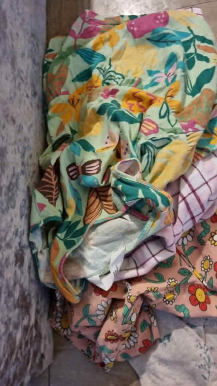Photo of free Girls clothes (SE5) #1
