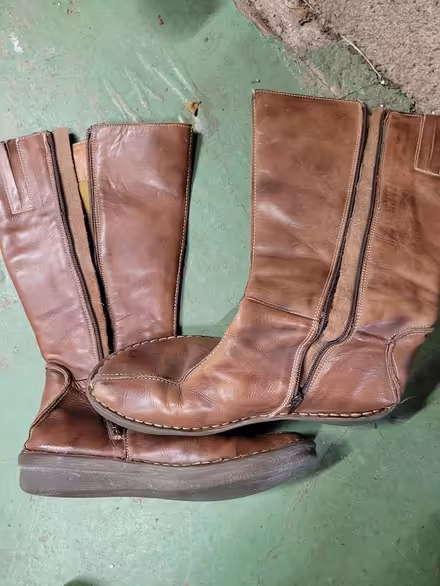 Photo of free Boots - real leather (Tamworth) #1