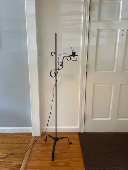 Photo of free Stand-up lamp (Venable neighborhood near UVA) #1