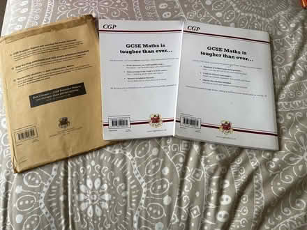 Photo of free GCSE Maths books & papers (Bexley DA5) #2