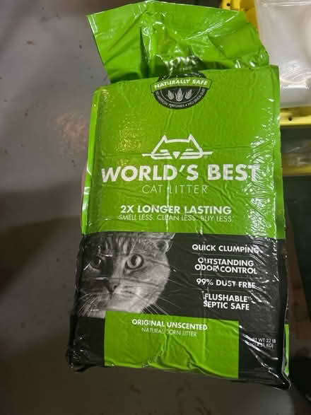 Photo of free World’s Best Cat Litter (Northeast Seattle) #1