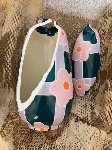 Photo of free Broken ceramic vase (Surbiton KT5) #1