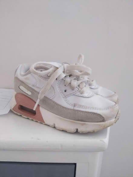 Photo of free Kids Nike air trainers uk10 (Cheshunt EN8) #1