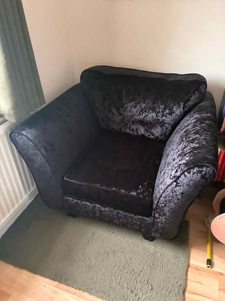 Photo of free Large single velvet arm chair (EN6) #2