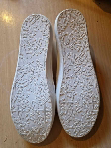 Photo of free Ladies shoes size 37/38 (RG6) #2