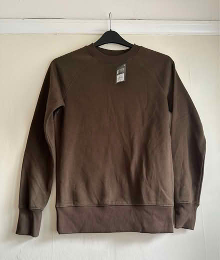 Photo of free Men’s Dark Green Jumper (Hemel Hempstead, HP2 area) #1