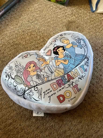 Photo of free Colour in cushion (Broadwater SG2) #1