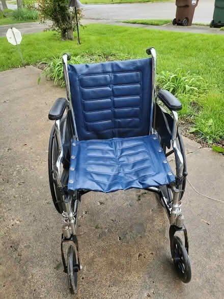 Photo of free Adult Wheelchair (Moraine/West Carrollton 45439) #1