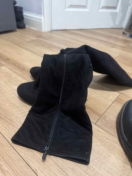 Photo of free Shoes (L4) #1