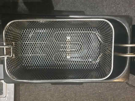 Photo of free Deep fat fryer (Ipswich IP1) #3