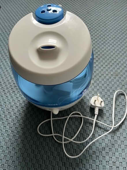 Photo of free Humidifier (Bellevue EH7) #1