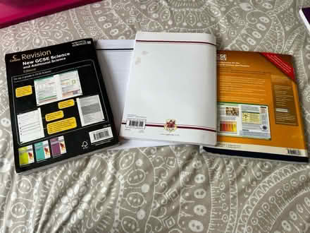 Photo of free GCSE science books x4 Edexcel (Bexley DA5) #2