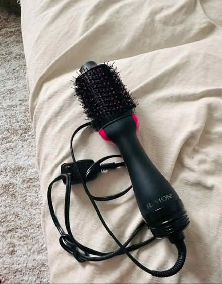 Photo of free Revlon drying brush (11377) #1