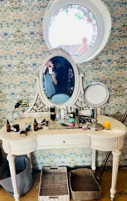 Photo of free Dressing Table (L38) #2