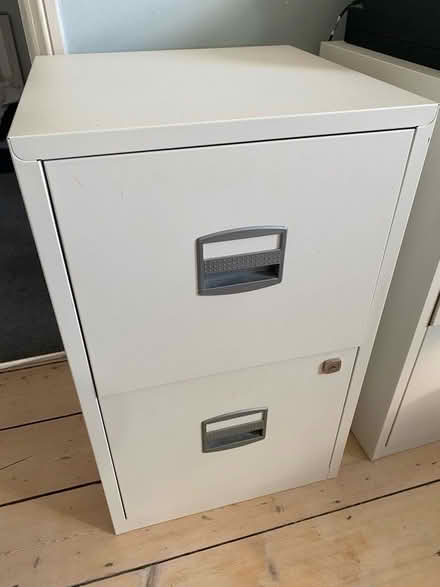 Photo of free White 2-drawer A4 filing cabinet (Summertown OX2) #1