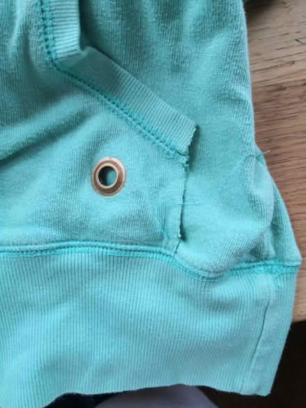 Photo of free Old green jumper (B16) #3