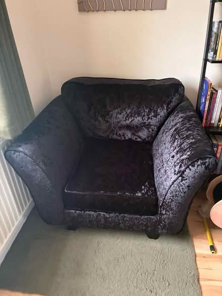 Photo of free Large single velvet arm chair (EN6) #1
