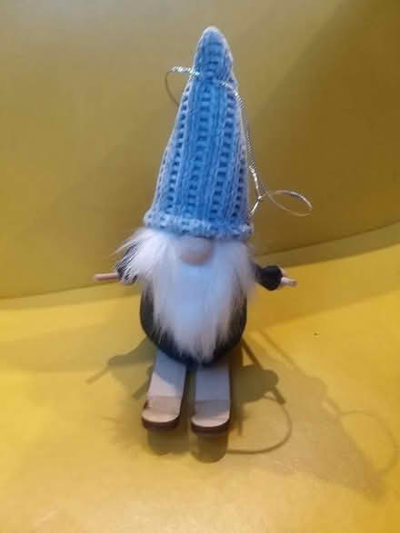 Photo of free Christmas decoration, skiing gnome (Penwortham PR1) #1