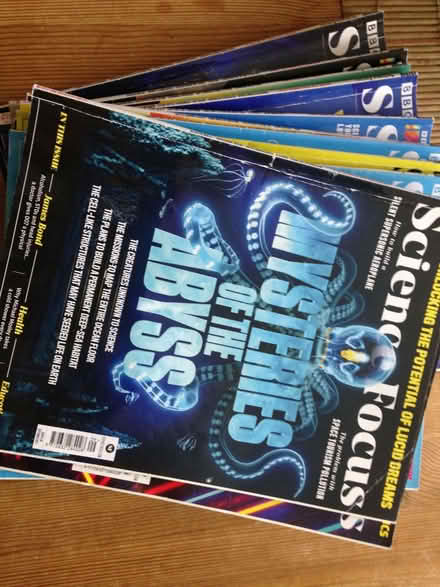 Photo of free Science Focus magazine set (Oakridge RG21) #3