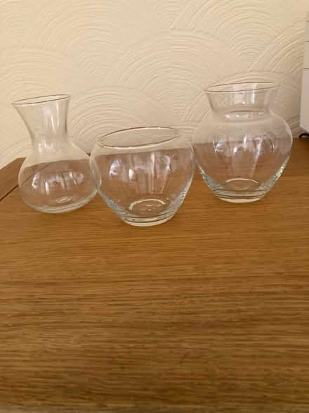 Photo of free Glass vases (Ponders End EN3) #1