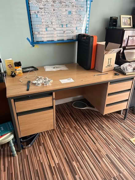 Photo of free Desk (Pagham Road PO21 4NN) #1