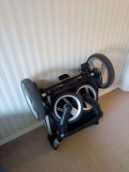 Photo of free Mutsy Evo Pram with adapters (Surrenden BN1) #4
