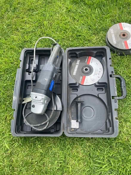 Photo of free Angle grinder + discs (Dutton PR3) #1