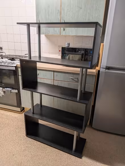 Photo of free Bookcase/shelf (Willesden Green NW10) #1