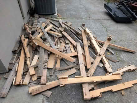 Photo of free scrap wood planks boards assorted (Willow Glen) #1