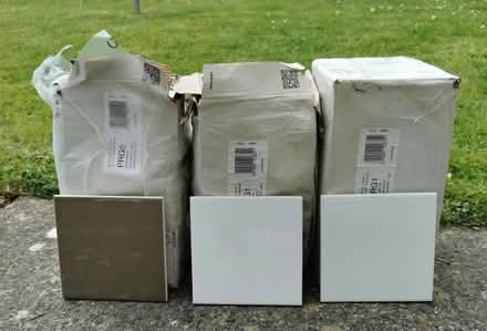 Photo of free 99x Johnson tiles, new & unused (Didcot) #1