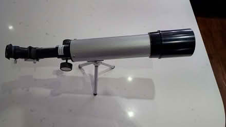 Photo of free Small astronomical telescope 39X magnification (Stanford in the Vale SN7) #1