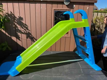 Photo of free Child’s plastic slide. Small (BT17) #1