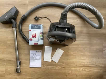 Photo of free Miele vacuum cleaner (LE16 9) #1